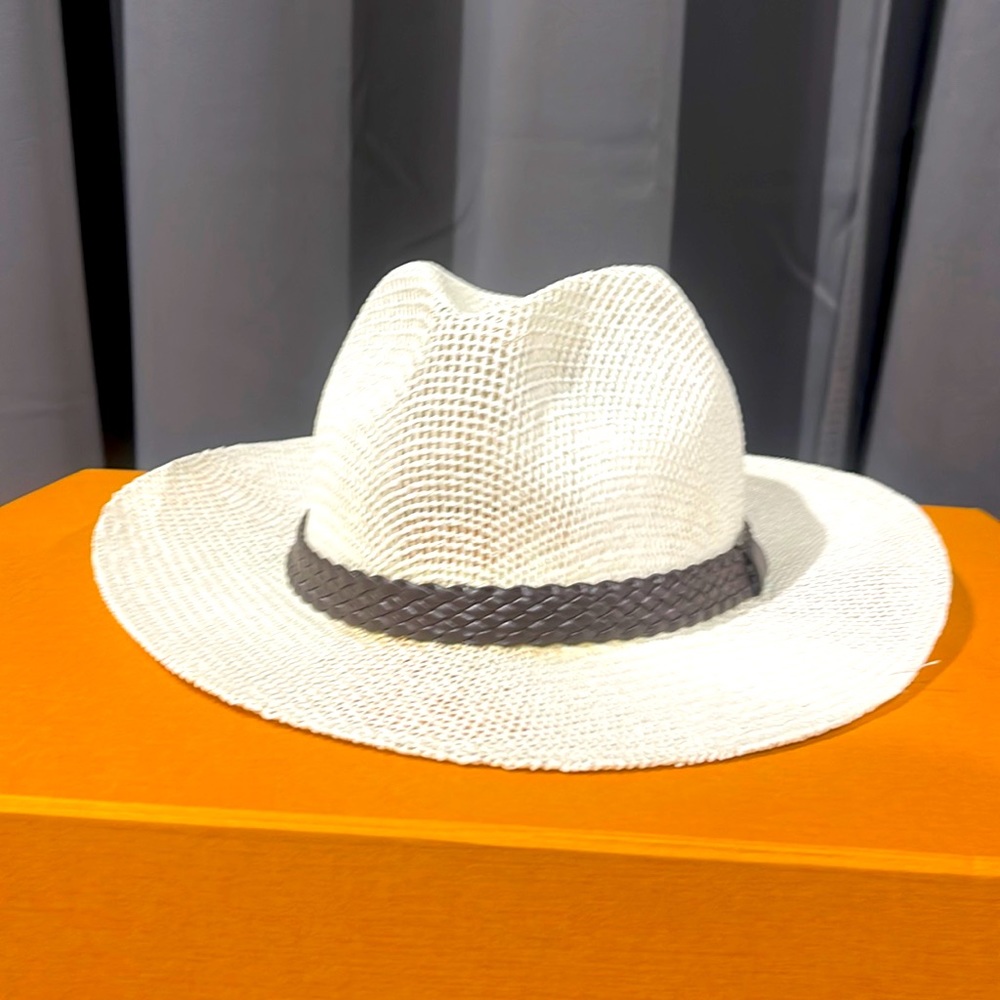 White 100% Paper brimmed hat